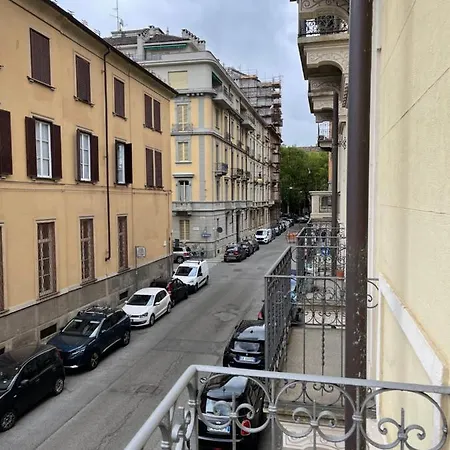 Margarita Stazione Porta Susa Lägenhet Turin